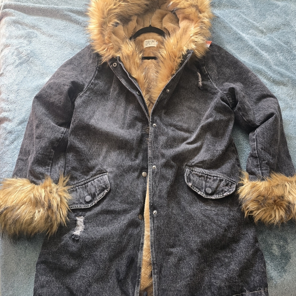 Women's Long Hooded Parka Faux Fur  Distressed Black Denim Statement Jacket - Picture 12 of 15